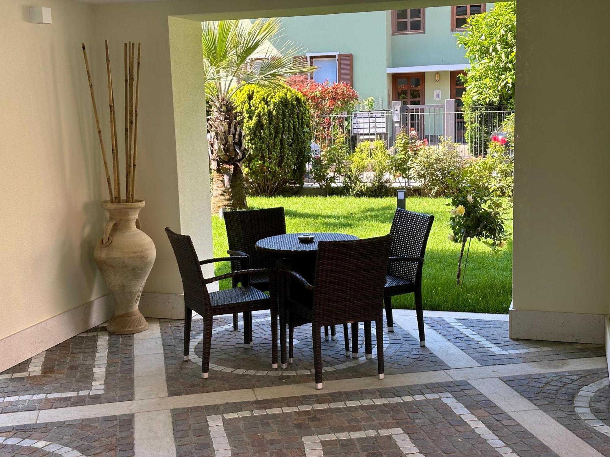 Residence Villa Dalila - Appartamento Dalila Riva del Garda Bagian luar foto