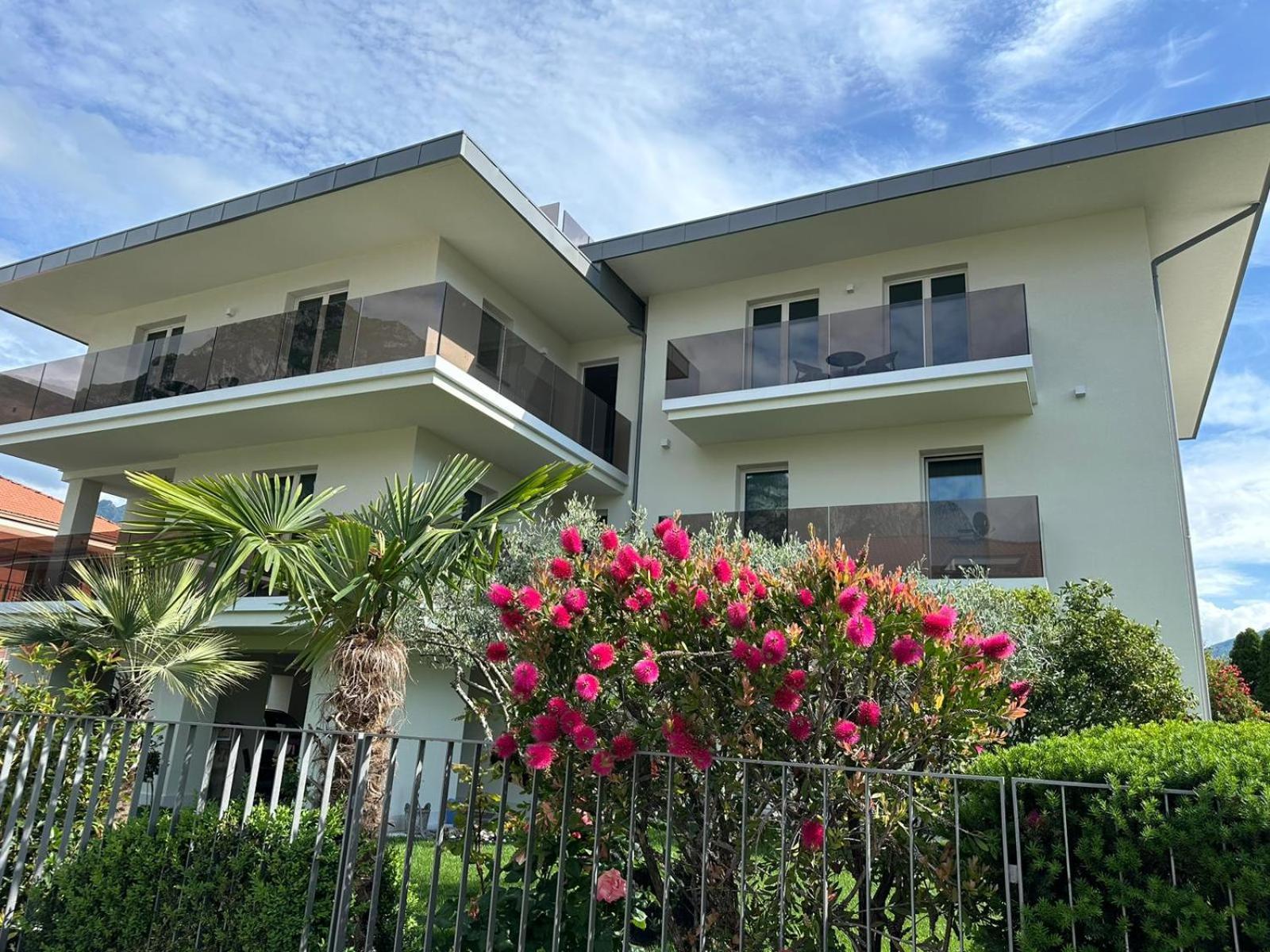 Residence Villa Dalila - Appartamento Dalila Riva del Garda Bagian luar foto