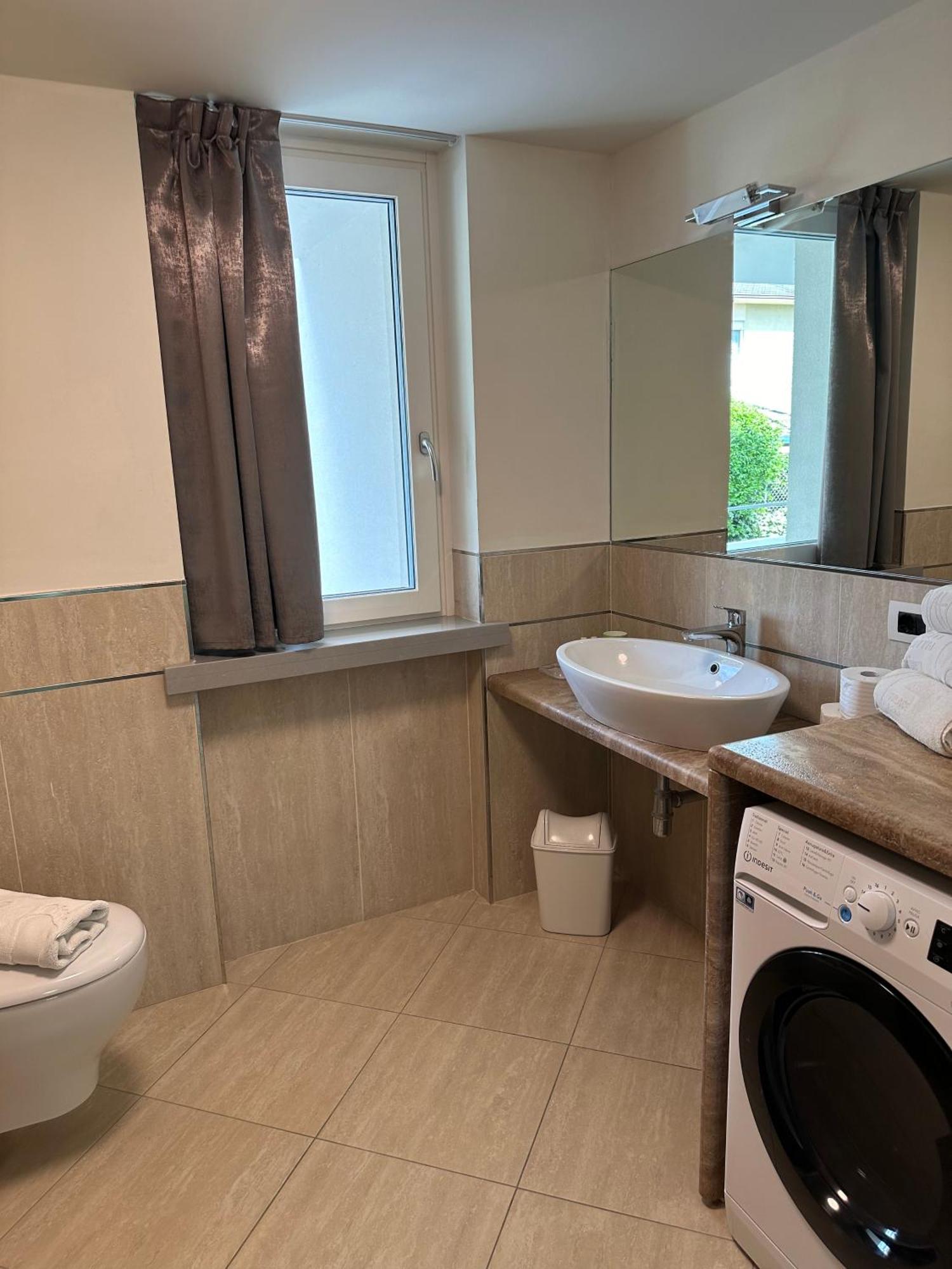 Residence Villa Dalila - Appartamento Dalila Riva del Garda Bagian luar foto