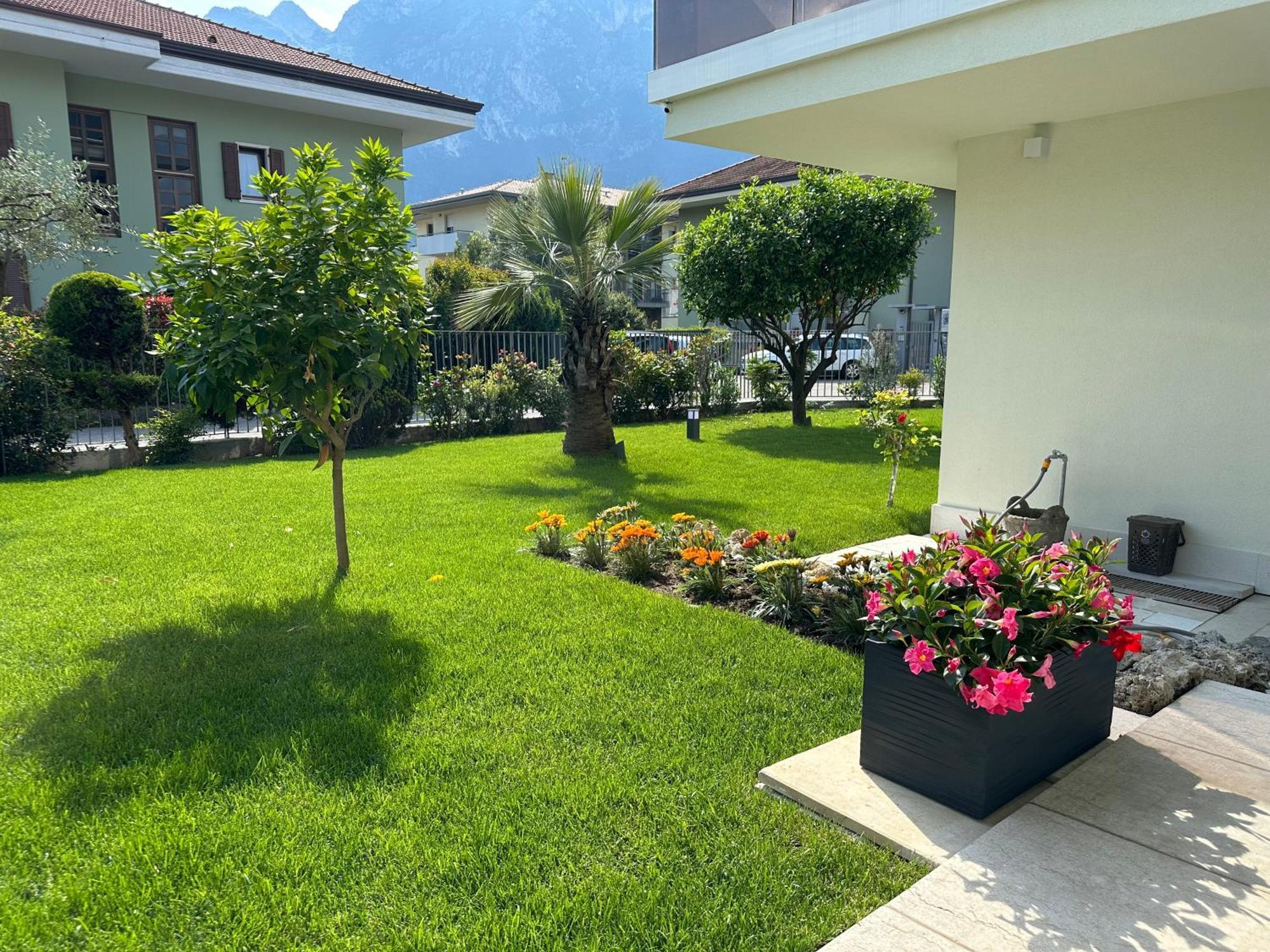 Residence Villa Dalila - Appartamento Dalila Riva del Garda Bagian luar foto