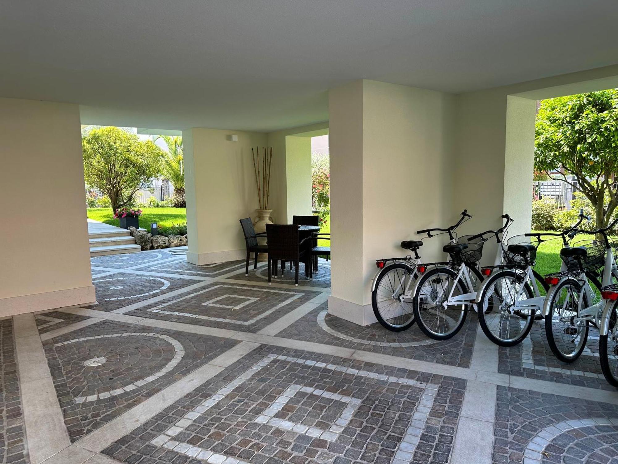 Residence Villa Dalila - Appartamento Dalila Riva del Garda Bagian luar foto